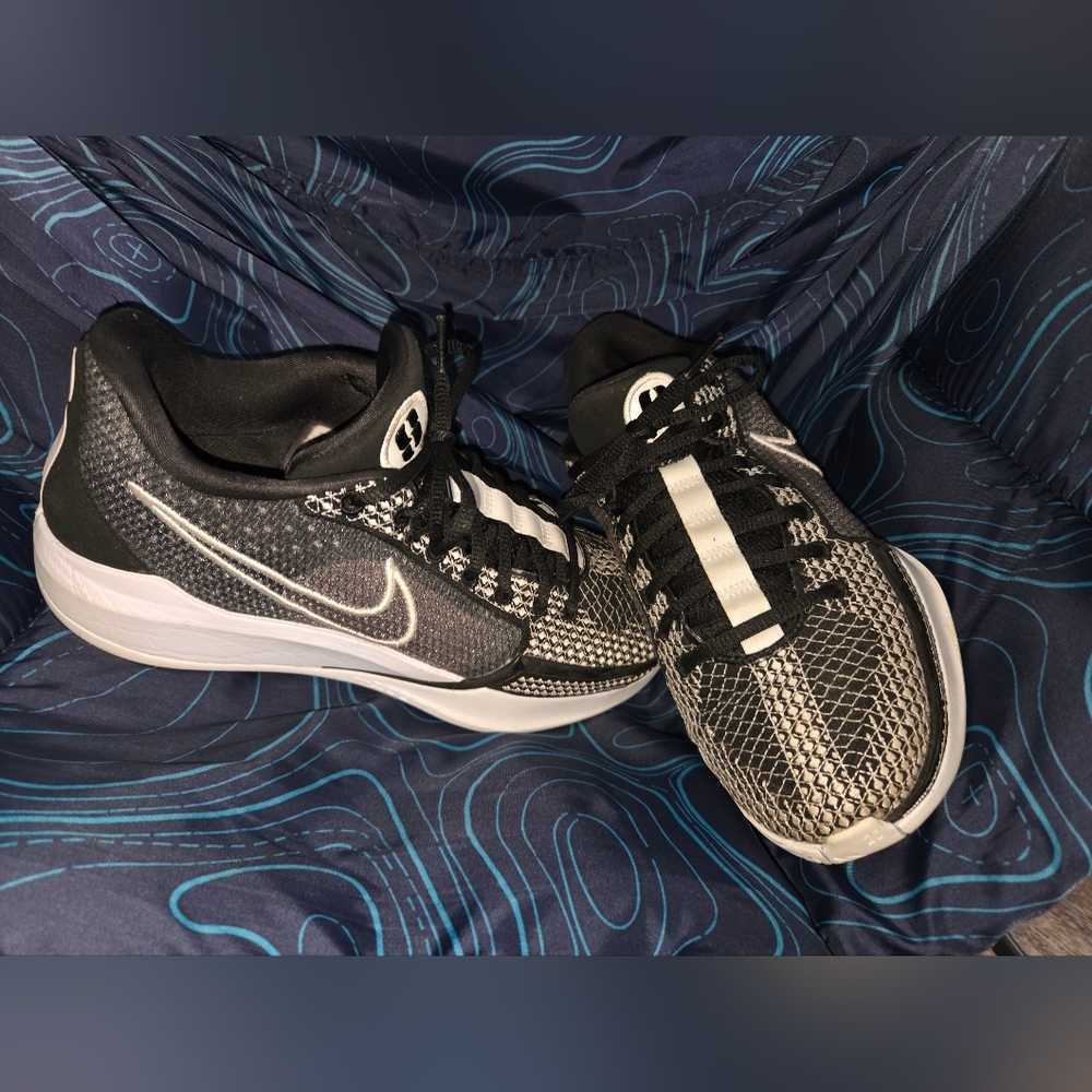 Nike React Black and White Sneakers